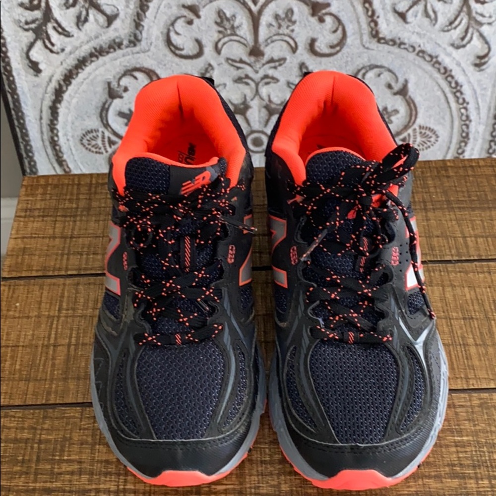 Woman’s New Balance Sneakers